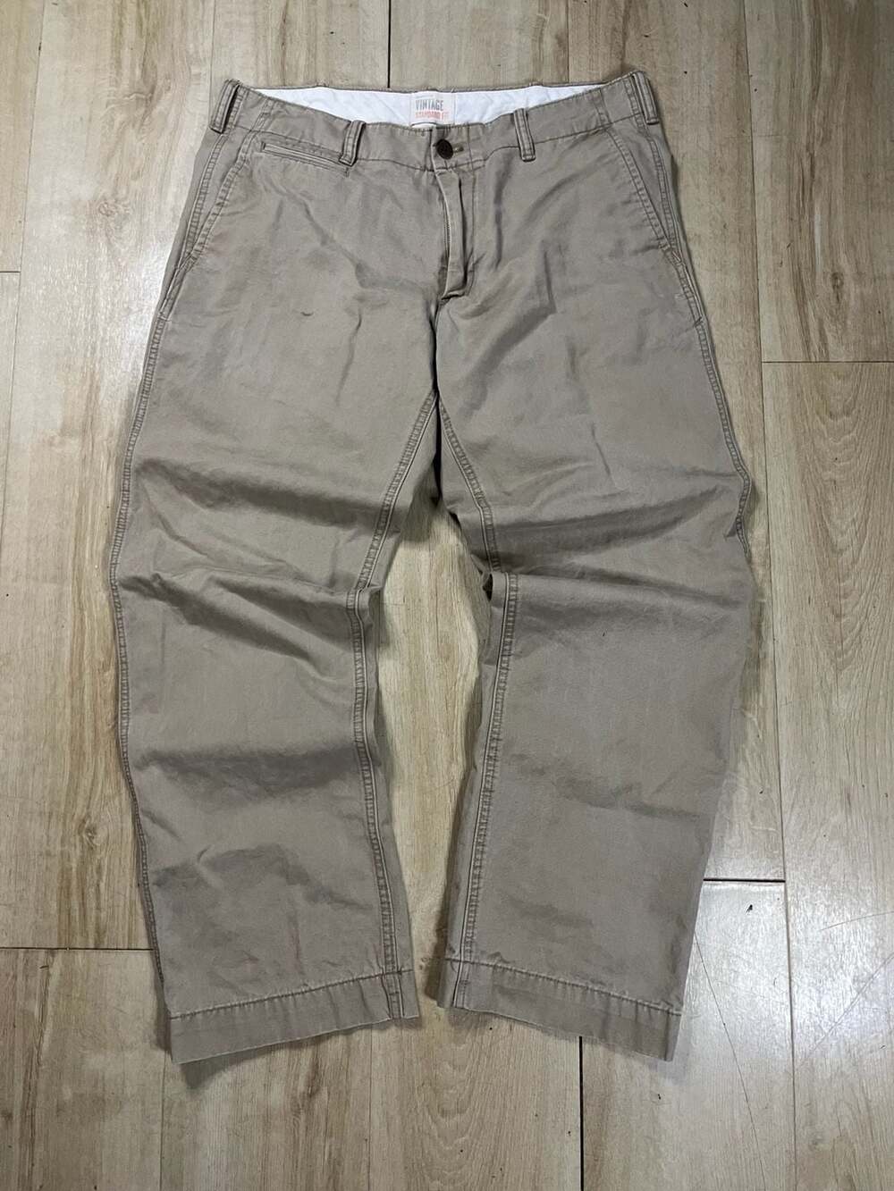 GapKhakis Vintage Standard Fit Beige Chino Pants Men's Size 34x32